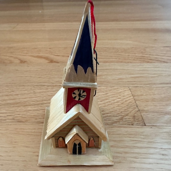 Vintage Wood Veneer Christmas Tree Ornaments Balloon Santa Parachute Church - Picture 13 of 16